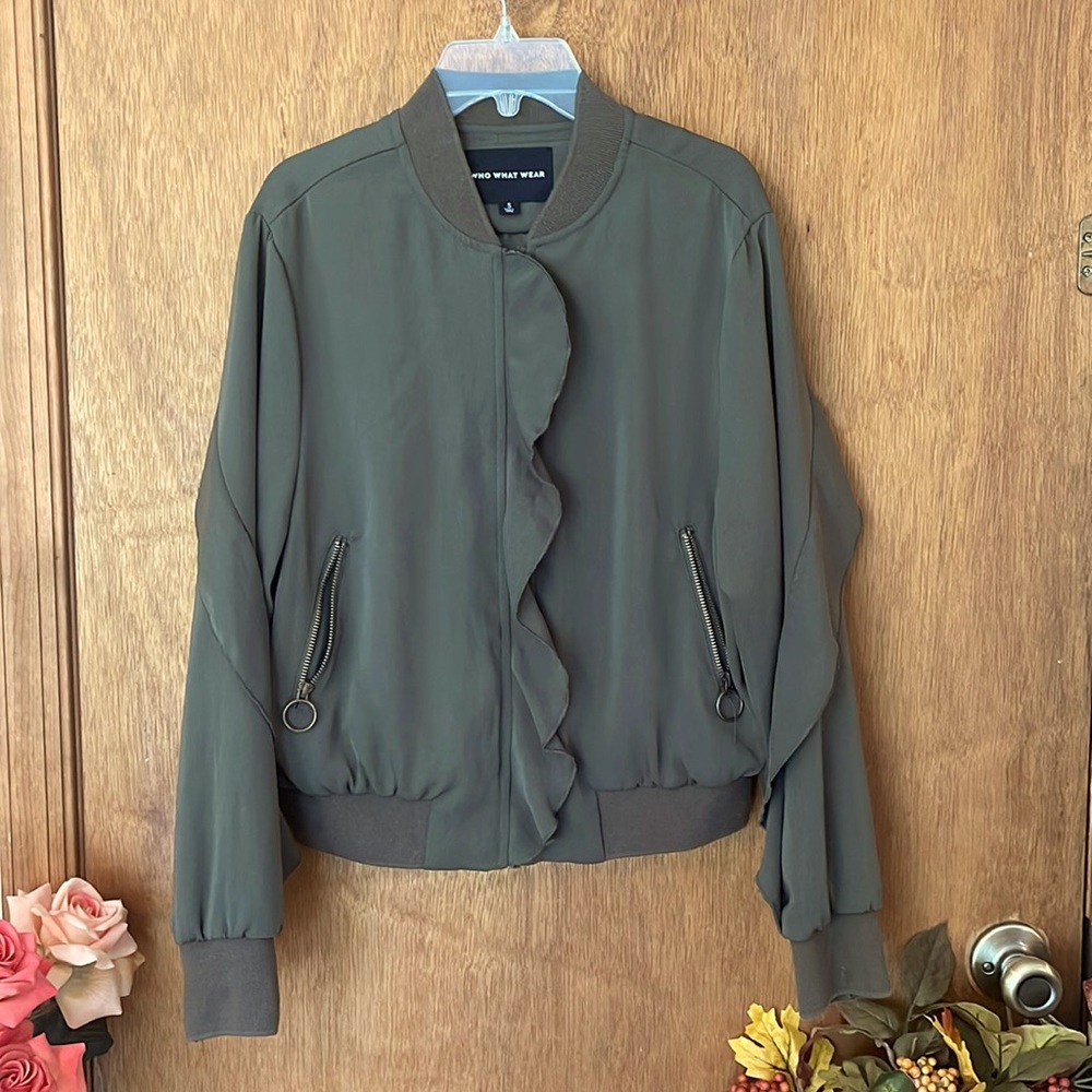 Ruffled khaki, green bomber style jacket with brushed gold hardware